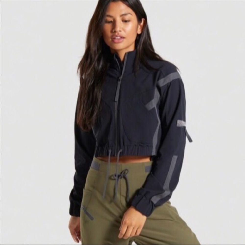 Gymshark box utility track top- black